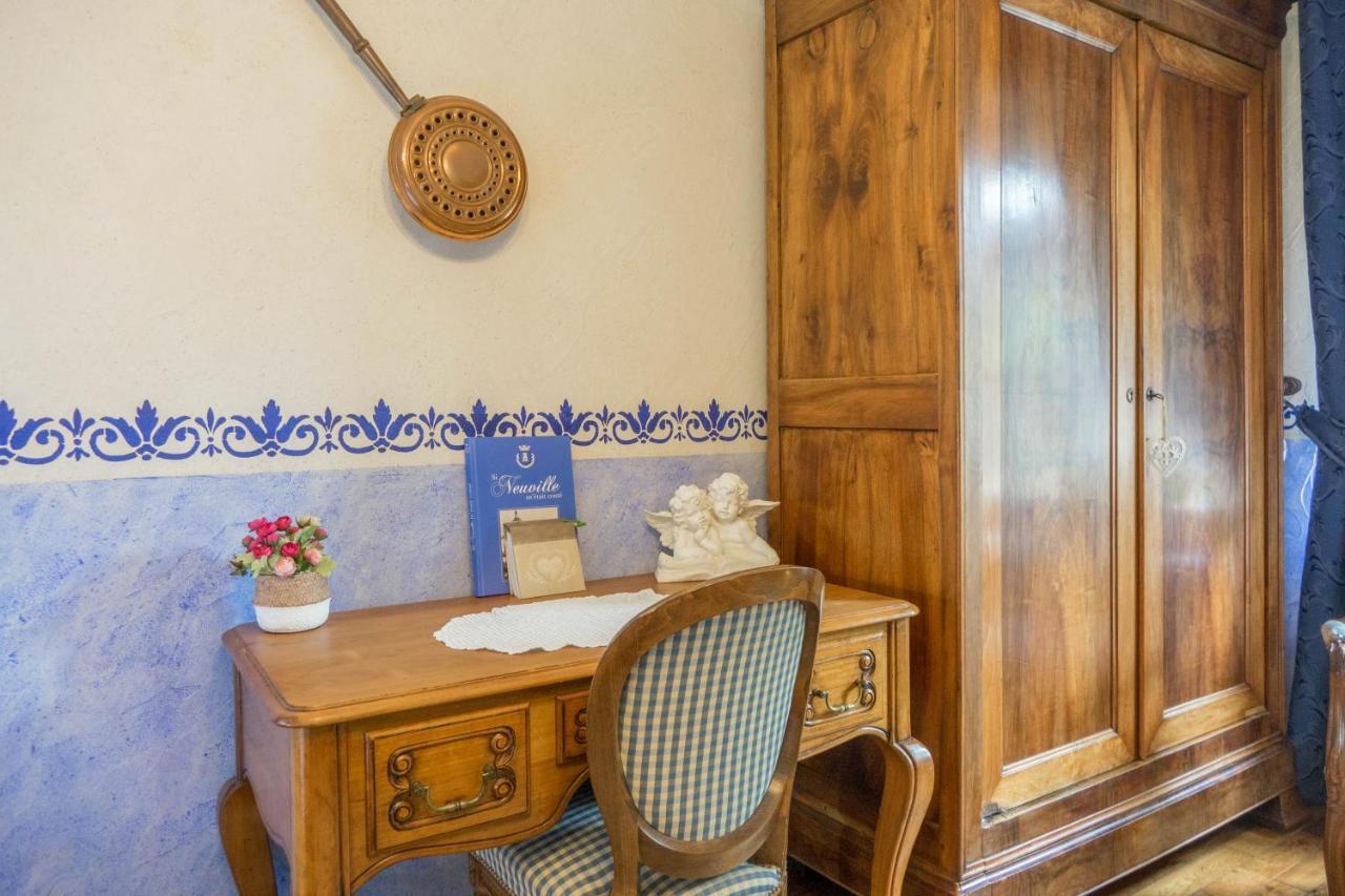 Les Anges Reveurs Bed & Breakfast Neuville-aux-Bois Екстериор снимка